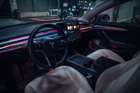 Lumière ambiante dynamique RGB 12V pour Tesla Model 3/Y 2021-2023, bande LED intérieure en fibre de carbone électro-plaquée gravée au laser, arc-en-ciel