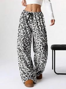 Pantalons à imprimé léopard pour l'automne et l'hiver - Streetwear cool et décontracté pour femmes, pantalons à jambes larges et droites, vêtements pour femmes - Product Image 4