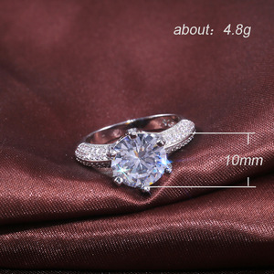 Elegante Anello con Zirconi Incastonati a Griffe per Donne, Gioiello da Dito Trendy e Vistoso - Product Image 5