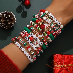 Bracelets en argile souple de Noël pour femmes, bracelets extensibles ajustables avec breloques cerf et bonhomme de neige, cadeaux de fête de fin d'année - Product Image 1