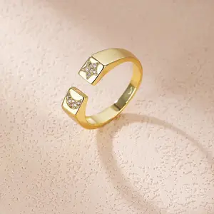 RM1302 18K oro plateado pequeño minimalista Micro pavé CZ Sonne y Luna anillos apilables CZ Luna y estrella sol anillos de sello