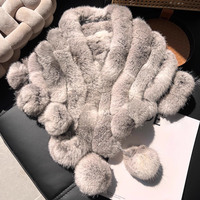Poncho chaud pour femmes Châle personnalisé en fourrure de lapin Col écharpe Triangle Châle avec pompon