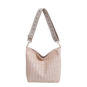 Nouvelle tendance de sacs à main tissés en paille pour femmes, sacs à bandoulière à sangle de conception fourre-tout bon marché à la mode - Product Image 6