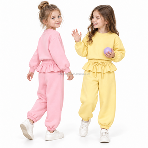 Conjunto de Sudadera de Dos Piezas para Niñas, Sudadera de Cuello Redondo con Dobladillo con Volantes y Pantalones Largos a Juego para Uso Diario, Diseño Personalizado - Product Image 4