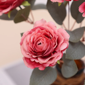 Ramo de 9 Rosas de Té Silvestres Artificiales de Seda para Decoración del Hogar, Bodas y Salones, Hechas a Mano, Duraderas de 3 a 5 Años, para Graduación - Product Image 4