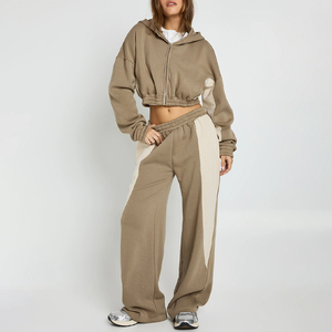 ชุดเซ็ต 2 ชิ้น OEM/ODM แบบสั่งทำพิเศษ สำหรับทุกเพศ สไตล์ลำลอง เสื้อฮู้ดแขนยาวมีซิป กางเกงขายาวทรงกระบอก แต่งลายปะติดทั้งสองข้าง - Product Image 1