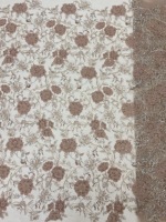 Tissu en dentelle florale 3D tissé avec des perles et des strass, 100% polyester, pour robes de mariée et occasions spéciales pour filles