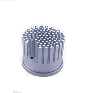 Disipador de calor de aluminio con luz de techo LED plateado personalizado de 40x40mm, disipador térmico 30 anodizado IP68 15-18W, patrón cuadrado de <span class=keywords><strong>forja</strong></span> en frío personalizado - Product Image 1