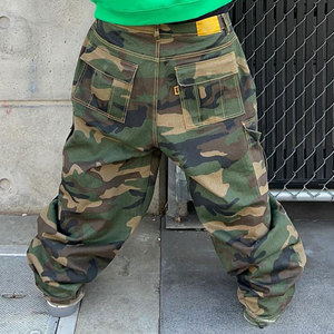 Huili Oem Fashion Streetwear Vintage pantaloni da allenamento a gamba larga da uomo pantaloni Cargo oversize stampati mimetici personalizzati - Product Image 5