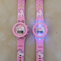 Jam Tangan Anak Perempuan Motif Unicorn Pelangi dengan Lampu Digital Flash, Hadiah Pesta Menyala