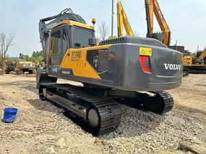 Pelleteuse sur chenilles d'occasion EPA Engining 24 tonnes pelleteuse Volvo EC240 en bon état - Product Image 2