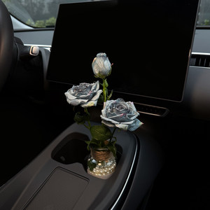Ambientador de Coche con Rosas Artificiales de Estilo Pintura al Óleo Francesa y Bordes Desgastados, Decoración para Portavasos - Estilo Sofisticado para Mujeres - Product Image 2