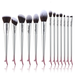 Set di 13 Pennelli per Trucco Viso e Occhi con Manico in Plastica e Setole Sintetiche Cruelty-Free con Logo Stampato 2026 - Product Image 1