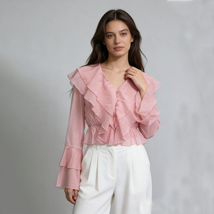 Trendige Damen-Bluse mit V-Ausschnitt und Rüschen, Einreihig mit Knöpfen, Ausgestellte Ärmel, Tailliertes Trainingsshirt - Product Image 6