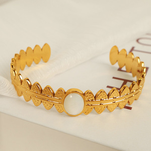 Fashion <b>Bangle</b> Zinc Alloy C Shape Open <b>Bracelet</b> With Pearl Inlay For Women Plant Design Jewelry Accessory - Product Image 3