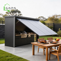Cuisine extérieure moderne en aluminium avec élévateur hydraulique, intégrant barbecue, évier et réfrigérateur, pour jardin et terrasse, résistante aux intempéries