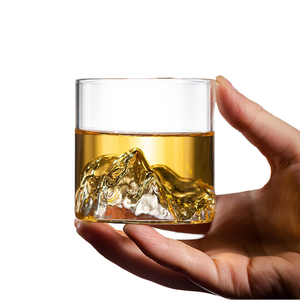 Bán Buôn Độc Đáo 175Ml 300Ml Cao Borosilicate 3D Fuji Núi Thiết Kế Whiskey Vodka Bắn Cốc Thủy Tinh - Product Image 1