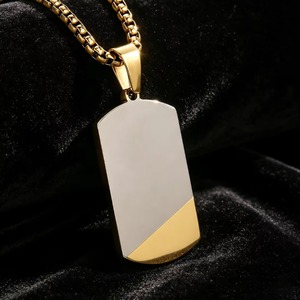 Collier pendentif carré bicolore à coupe diagonale, en acier inoxydable, 3 couleurs (or, argent, noir), bijoux de mode hip-hop streetwear - Product Image 1
