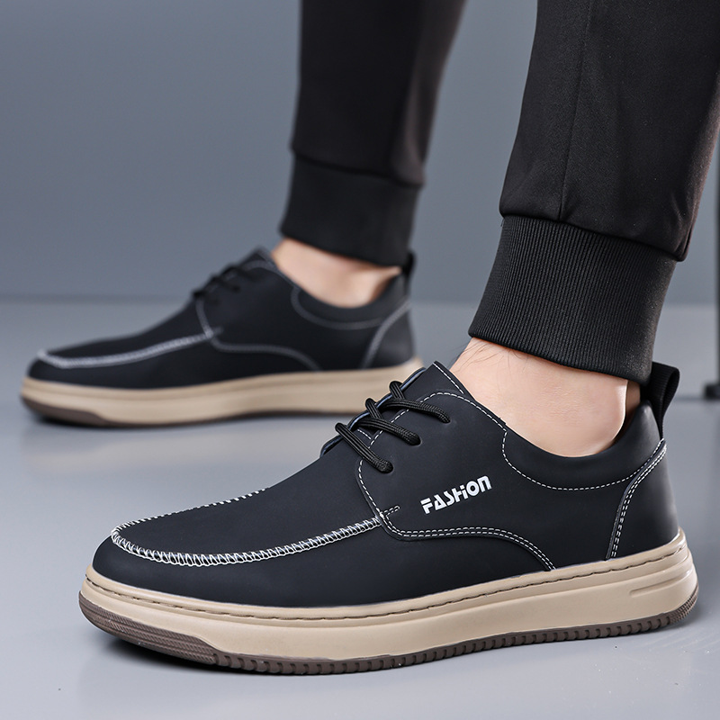 1669 Noir (à lacets)
