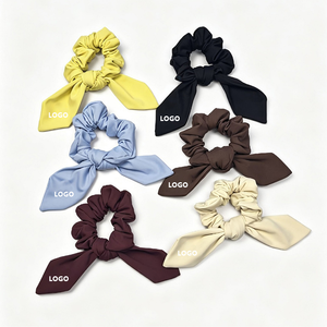 Elastici per Capelli Sportivi da Donna Personalizzati con Fiocco e Nodi d'Amore in Tessuto per San Valentino 30cm - Product Image 1