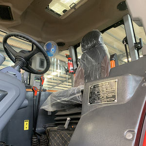 Tracteur agricole multifonctionnel chinois de haute qualité, <span class=keywords><strong>Six</strong></span> cylindres, 240hp, prix du fabricant de tracteurs à roues - Product Image 6