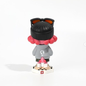 Premium Soft Vinyl <b>Action</b> <b>Figure</b> Toy with Artistic Movie Character Design for Decorative Collectible Home Display - Product Image 4