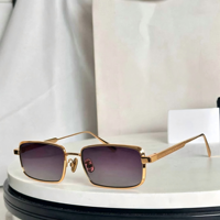 Vente en gros de lunettes de soleil unisexes de haute qualité, design tendance, monture carrée en métal, verres PC dégradés dorés, protection UV400