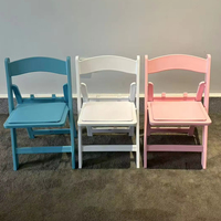 Chaise pliante rembourrée Wimbledon portable pour enfants et bébés, blanche, bleue, rose, vente en gros pour événements, fêtes, pique-niques, chaises pliantes en résine