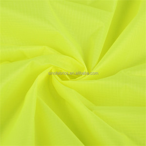 Tissu respirant en nylon ripstop recyclé écologique 70D laminé TPU pour veste de chasse, ski et vêtements de pluie imperméables – Direct Usine - Product Image 5