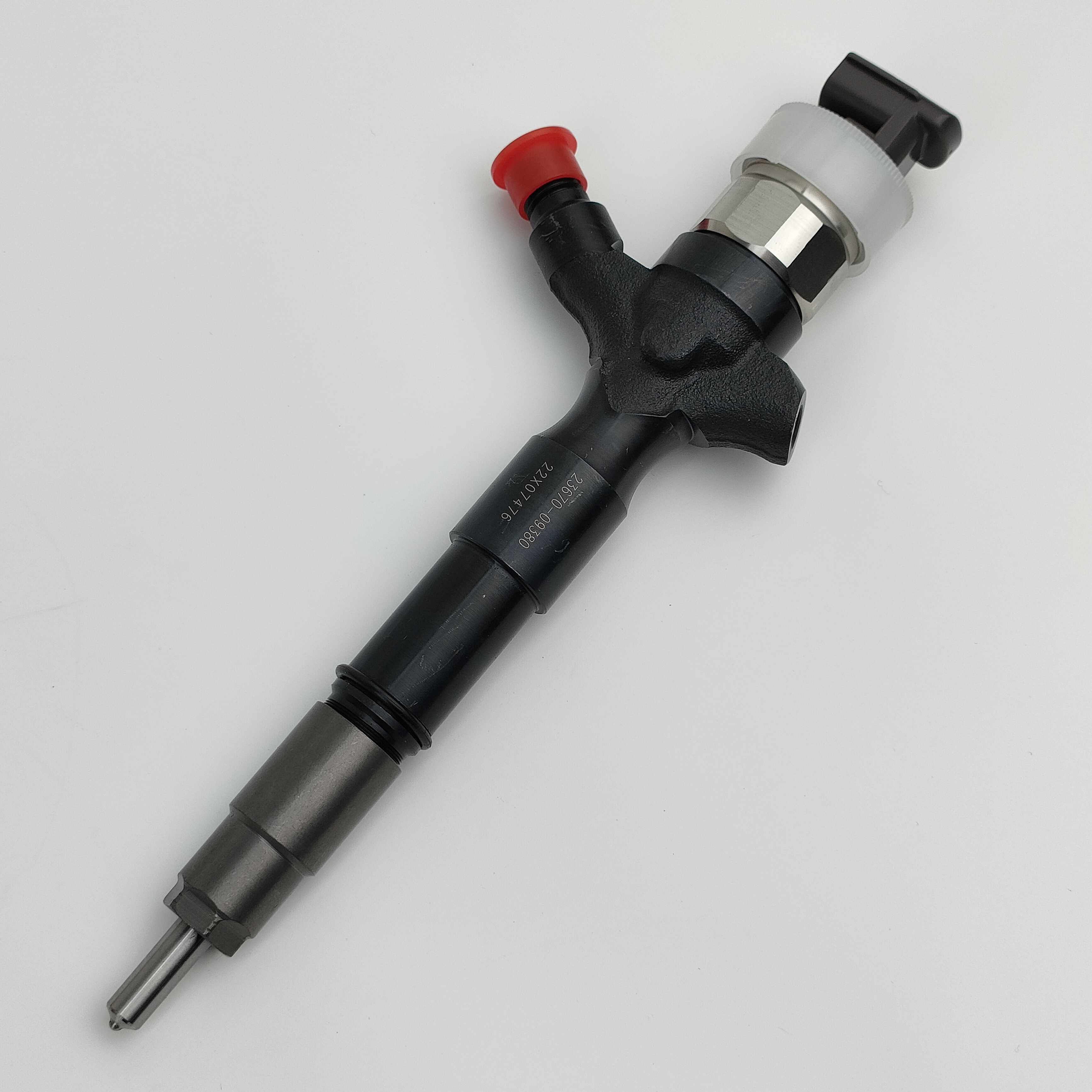 Professional manufacture fuel injector 295050-0070 23670-30380 diesel engine common rail injector