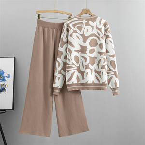 Primavera autunno <span class=keywords><strong>Cardigan</strong></span> lavorato a <span class=keywords><strong>maglia</strong></span> Casual con stampa leopardata <span class=keywords><strong>Cardigan</strong></span> <span class=keywords><strong>e</strong></span> pantaloni lavorati a <span class=keywords><strong>maglia</strong></span> <span class=keywords><strong>Set</strong></span> due pezzi lavorato a <span class=keywords><strong>maglia</strong></span> da donna - Product Image 2