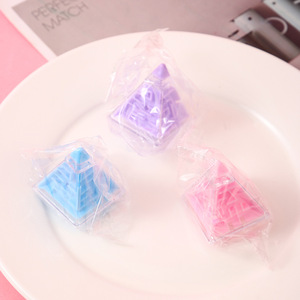 Labyrinthe pyramidal d'autonomie en plastique avec billes roulantes pour enfants de 4 à 7 ans, jouet de développement de l'intelligence - Product Image 5