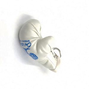 Llaveros de PVC Suave Ecológicos OEM, Llaveros Personalizados con Forma de Guante de Boxeo a Precio Económico - Product Image 1