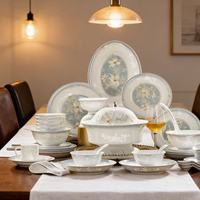 Service de table de luxe en porcelaine fine de style chinois, assiettes et bols en céramique de Jingdezhen pour la maison et les banquets de mariage