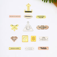 Broches personnalisées, étiquettes métalliques, autocollants logo pour accessoires vestimentaires de luxe, artisanat métallique et flacons de parfum