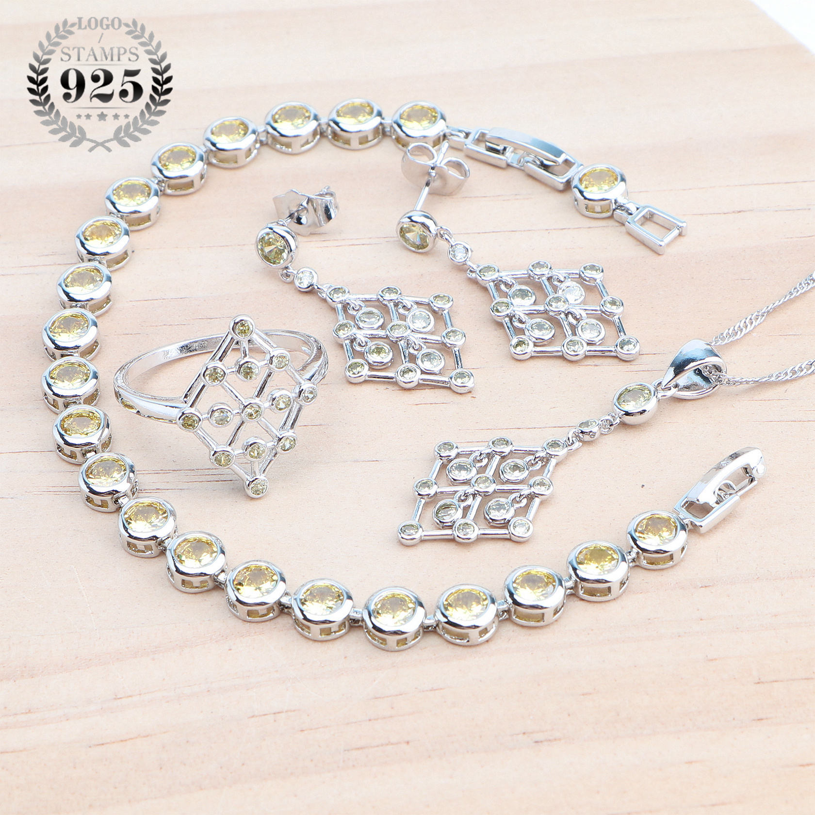 สีเหลือง