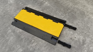 ยางชะลอความเร็วสำหรับถนน 4 ช่อง ยางกั้นสายเคเบิล ขายส่งจากโรงงาน - Product Image 3