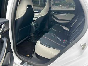 Auto Elettrica BYD Qin PLUS EV 2025 Usata, 400km di Autonomia, Colore Bianco, in Vendita - Product Image 2