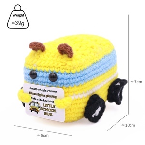 Poupées en laine au crochet avec des visages expressifs |   Décoration sur le thème des disques vinyles |   Ornements en laine tricotés à la main pour la voiture et la maison |   Cadeaux de Noël - Product Image 3