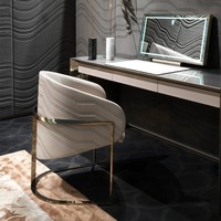 Chaise de salle à manger moderne en cuir microfibre beige avec base en acier inoxydable, chaise de salle à manger écologique pour salon