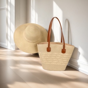 Sac de plage et chapeau en paille tressée avec poignées en cuir de bonne qualité, ensemble sac fourre-tout - Product Image 4
