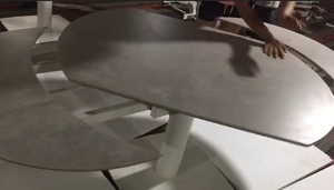 <span class=keywords><strong>Table</strong></span> à manger extensible contemporaine avec <span class=keywords><strong>plateau</strong></span> en céramique blanc et base en métal, <span class=keywords><strong>plateau</strong></span> <span class=keywords><strong>pivotant</strong></span> ovale stratifié pour l'atelier de meubles de maison - Product Image 3