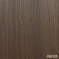 Film décoratif PVC PET de fabrication chinoise, film de revêtement sous vide pour meubles à grain de bois et couleur unie, feuille d'aluminium