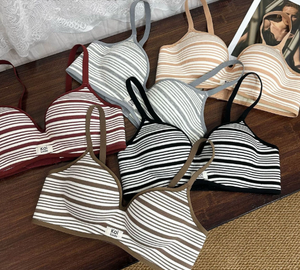 Soutien-gorge sans armatures côtelé rayé, rembourré épais, effet push-up, bretelles fines, pour femme, usage quotidien - Product Image 1