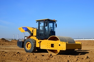 Rodillo Compactador de Un Solo Tambor Sem518 con Cabina Hidráulica Inclinable, Fácil Mantenimiento, Producto Más Vendido - Product Image 6