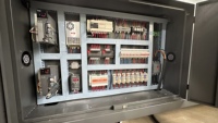 Machine de soufflage par extrusion automatique à grande vitesse à 2 cavités pour la fabrication de bouteilles en plastique