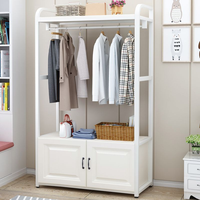 Porte-manteau moderne en bois – Meuble de maison durable et écologique