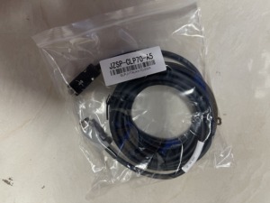 สายเซอร์โว Yaskawa รุ่น JZSP-CLP70-A5 ของแท้ 100% ใหม่เอี่ยม - Product Image 1