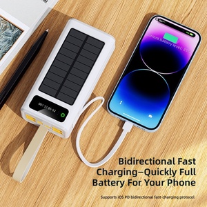 Banco de Energía Solar de Alta Capacidad de 30000 mAh, 4 Puertos de Salida USB, Pantalla Digital, Cargador Portátil, Batería Externa Personalizable Gratis - Product Image 3
