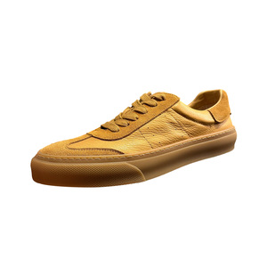 QHCCID Zapatillas retro transpirables de cuero genuino con suela de goma de tacón bajo, zapatos informales para caminar, uso diario - Product Image 1